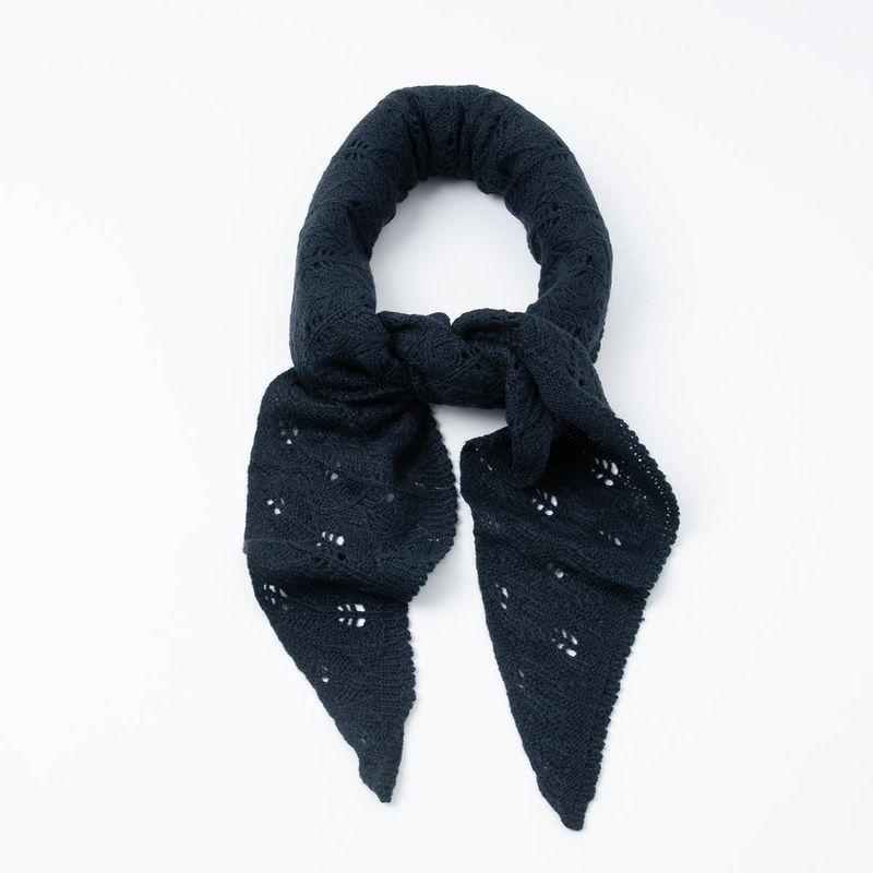 Liten trekantsjal marinblå - stickad scarf i akryl