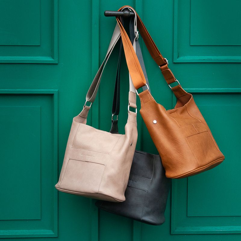 Anna liten crossbag - beige