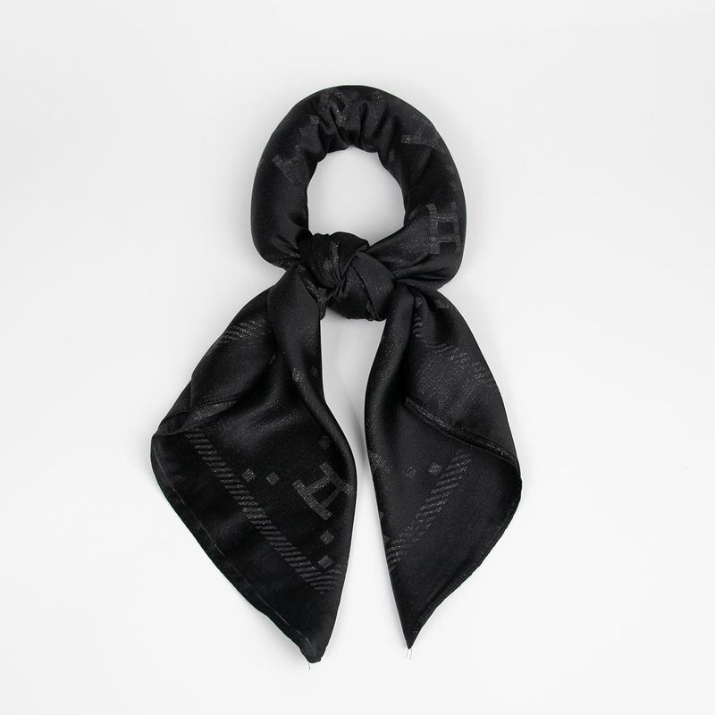 Ens­farget skjerf med glittertråd – silk look i viskose (90 x 90 cm) - svart