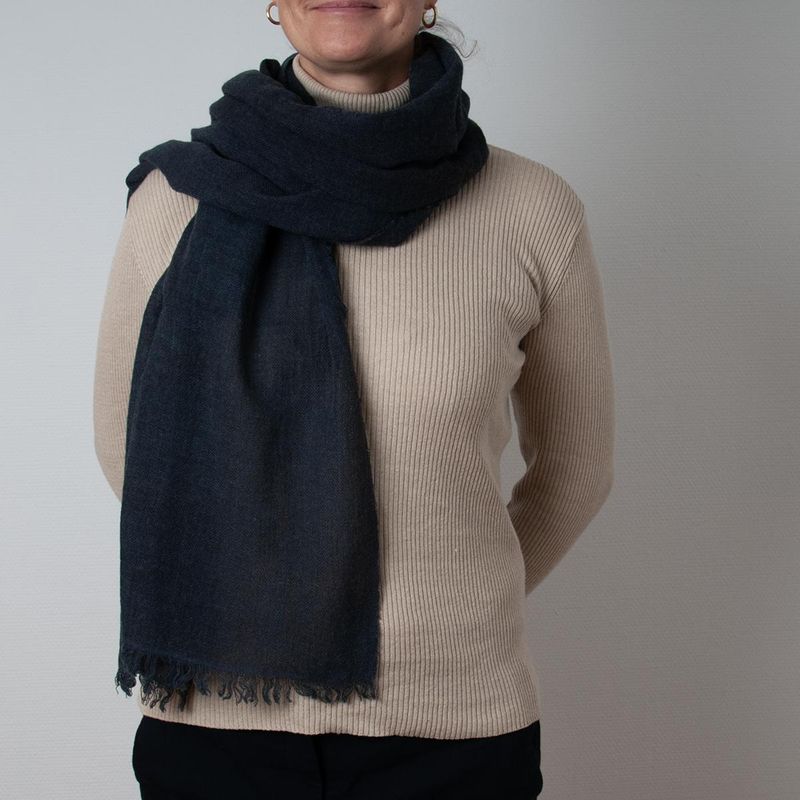 Ull/viskose vevet sjal - marine