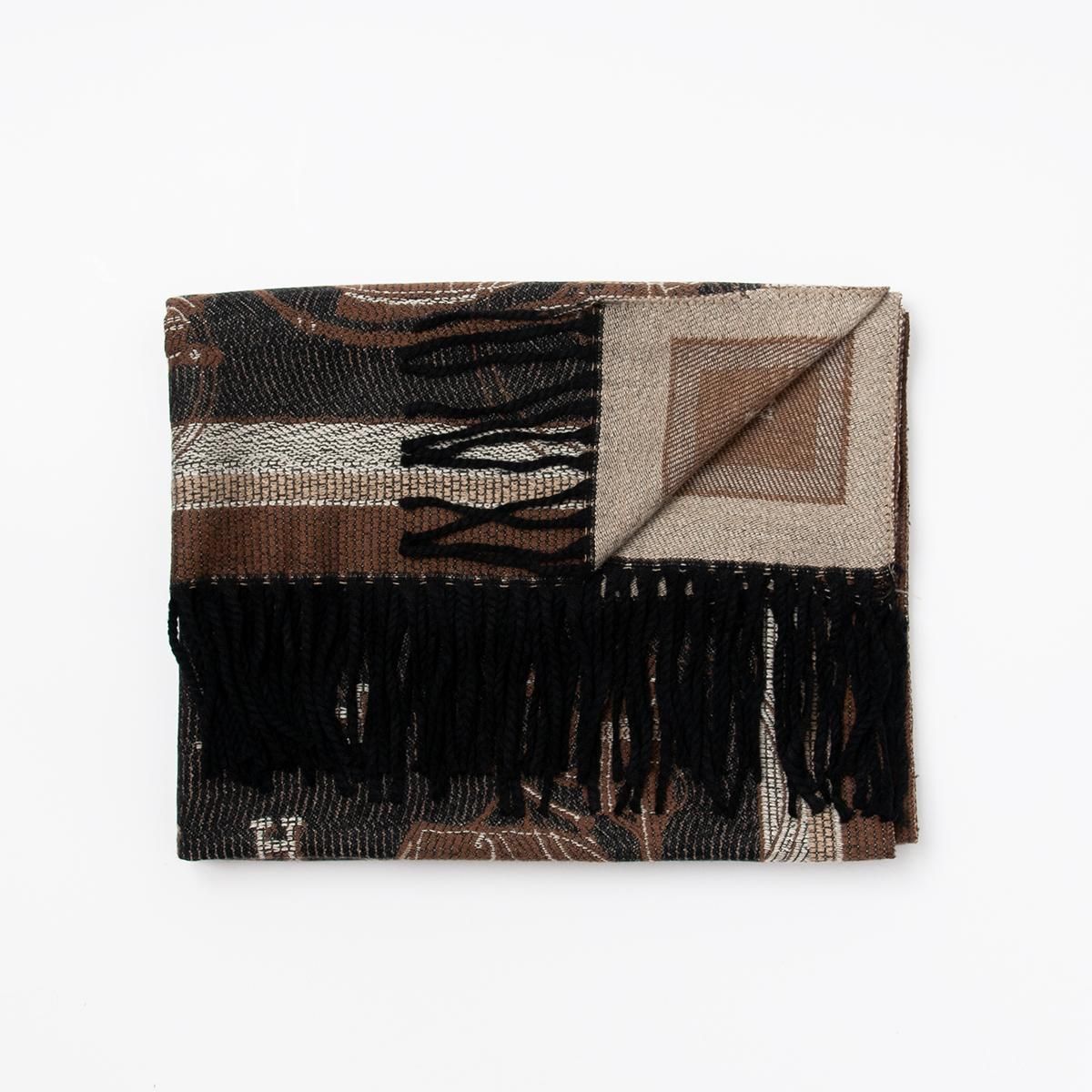 Mykt skjerf bruntoner med mønster og svarte frynser - 65x180 cm ull og polyester
